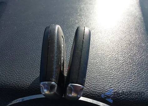 2019 Dodge Challenger Sxt z USA, uszkodzony, nr VIN 2C3CDZAG7KH649895